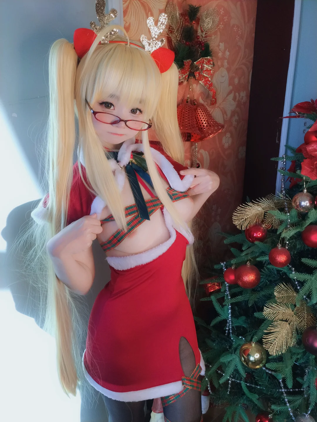 软妹摇摇乐摇摇乐yoyo_Reindeer_Marie_Rose_104P_200MB tg@simisebaisi 【丝足阁】026.webp
